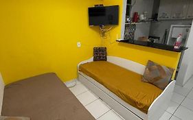 Apartamento sala e quarto WiFi - Praia das Castanheiras